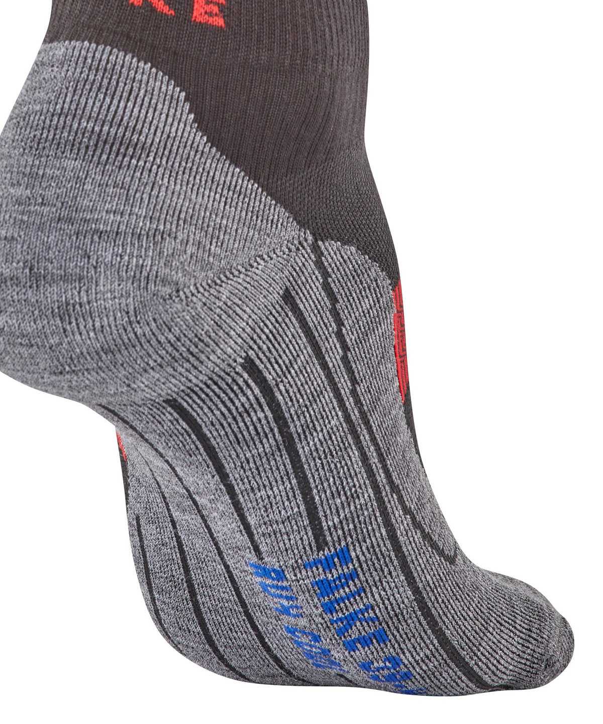 Calzini Uomo Falke RU4 Endurance Cool Short Running Short sock Nere | TSYK29340