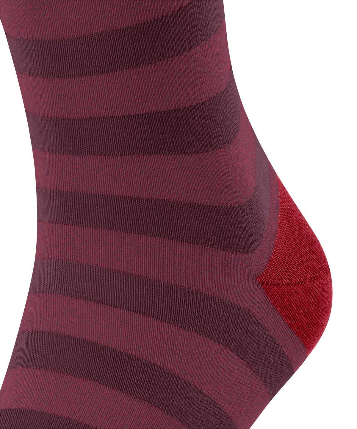 Calzini Uomo Falke Sensitive Mapped Line Socks Rosse | CIZT37680